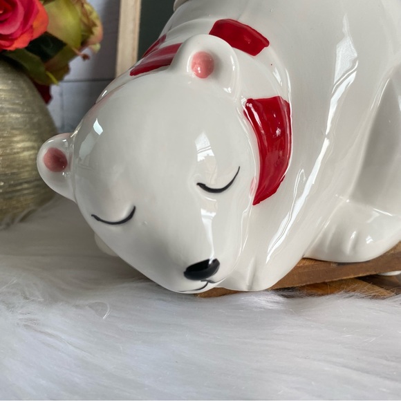 Magenta Blushing Polar Bear Chtistmas Canister - Picture 4 of 13